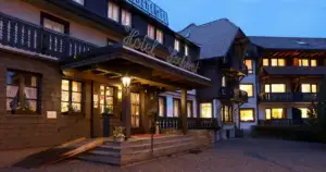 aussenansicht hotel hochfirst nachts 1 1