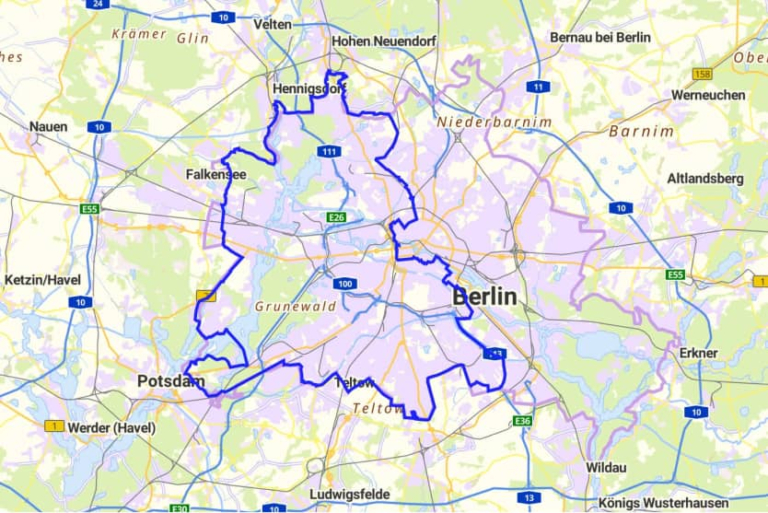 Karte von Berlin mit blau markiertem Mauerweg rund um die Stadt