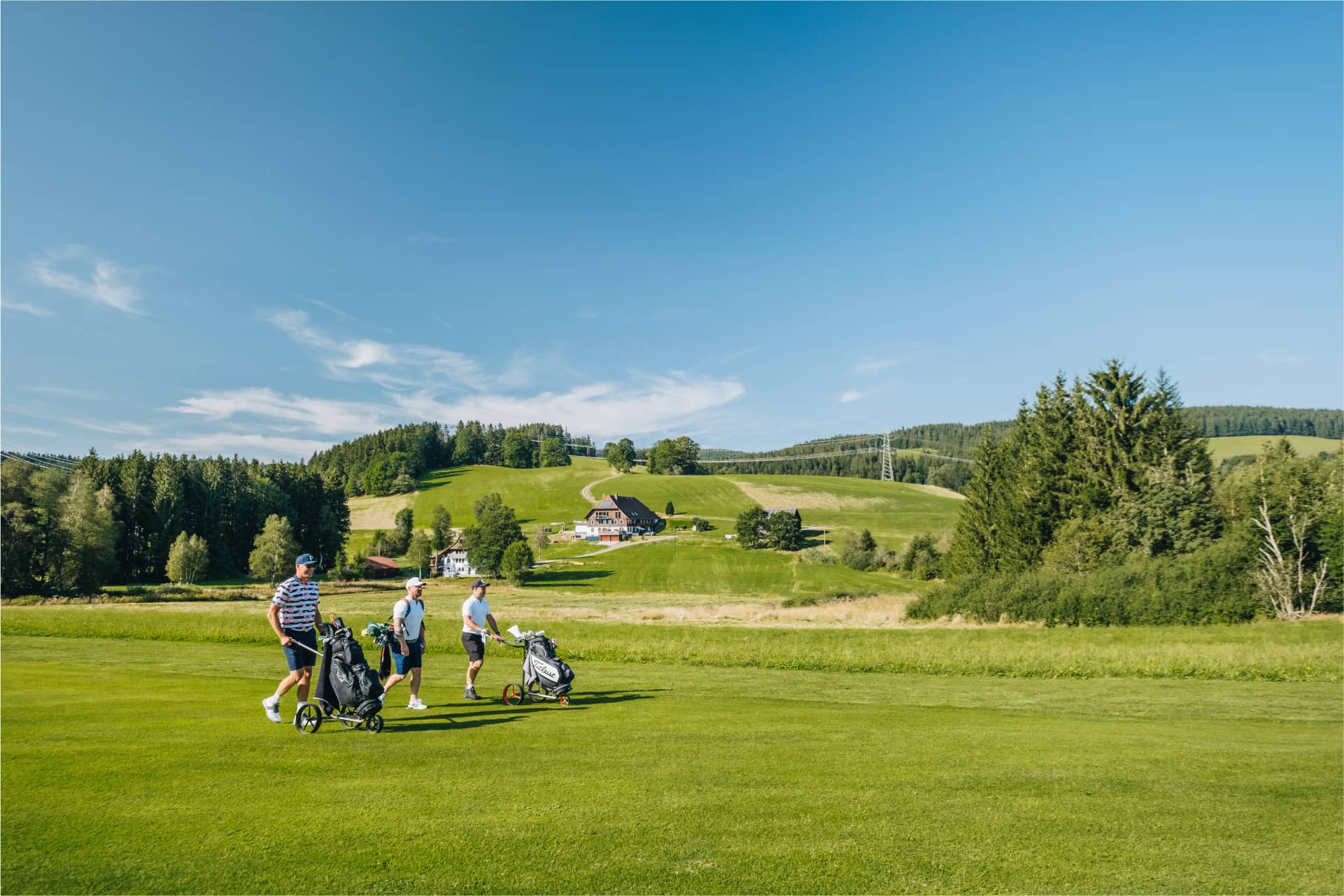 Golfer auf dem Golfplatz Hochschwarzwald