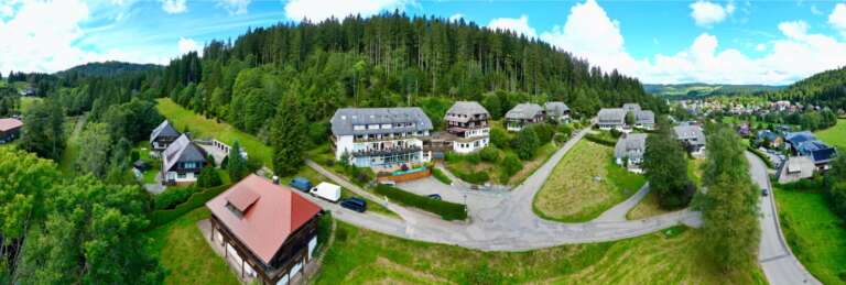 h24 hotel hinterzarten hero (1)